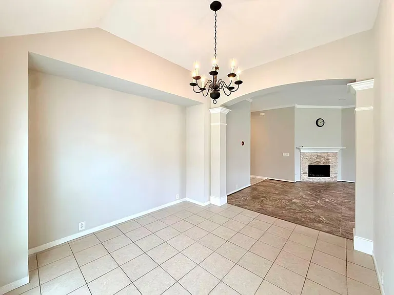 9006 Sundown Dr — Photo 9