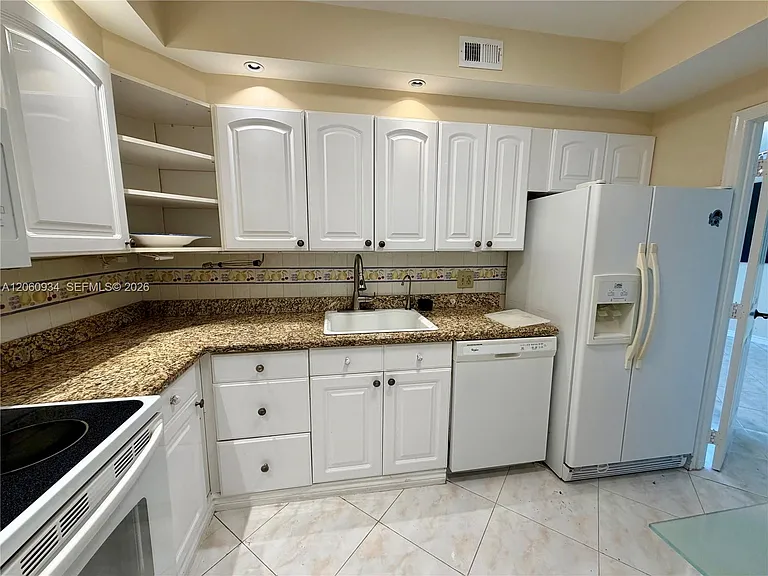1980 S Ocean Dr #6N — Photo 12
