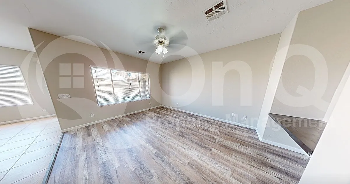4 bed, 2.0 bath, 1809 sqft, $3,000 — Photo 2
