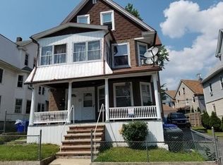 21 Ledyard St, Springfield, MA 01104