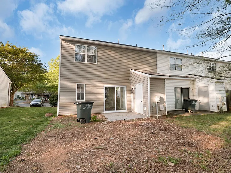 7819 Petrea Ln — Photo 26