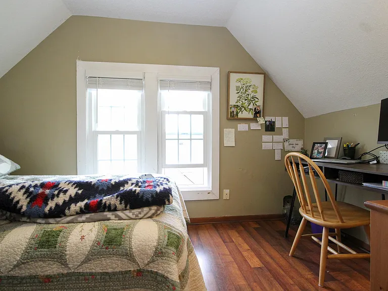 1602 Madison St NE — Photo 22
