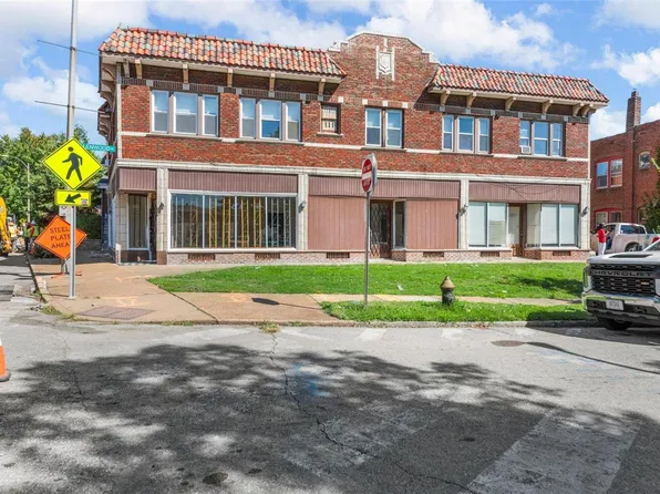 4524 Morganford Rd, Saint Louis, MO 63116