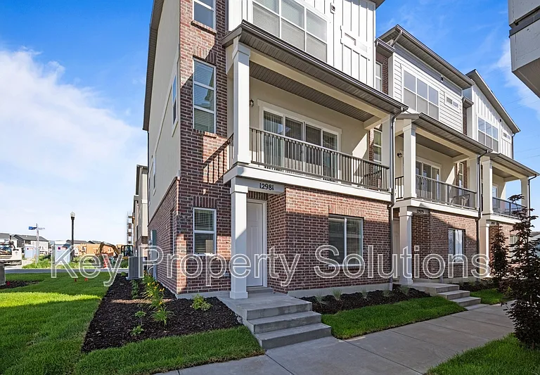 12981 S Devils Garden Ct #1 — Photo 2