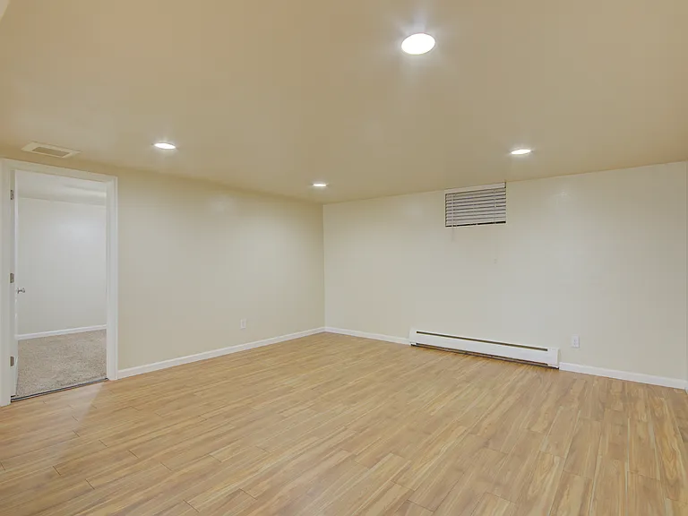 Lampliter Apartments — Photo 30