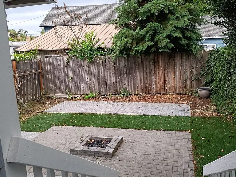 162 Ecols St N — Photo 21