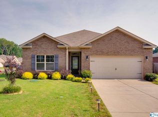 111 Oak Terrace Ln, Harvest, AL 35749