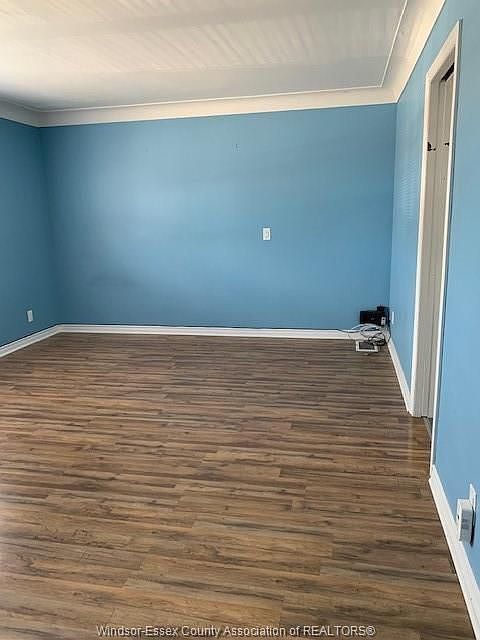 1st image of 3021 Dougall Ave