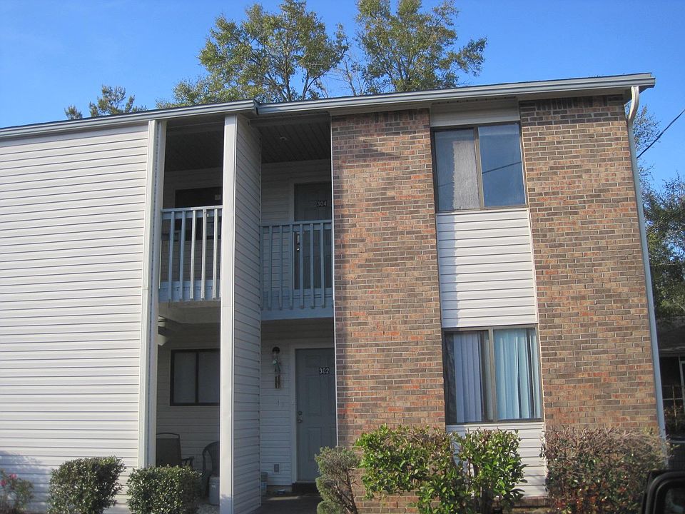 1st image of 719 Green St APT 304U