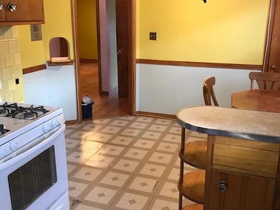 5th image of 5604 N Menard Ave