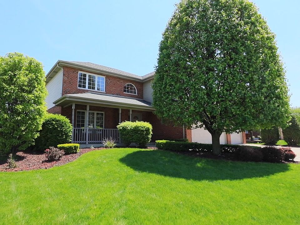 1st image of 16701 Richards Dr
