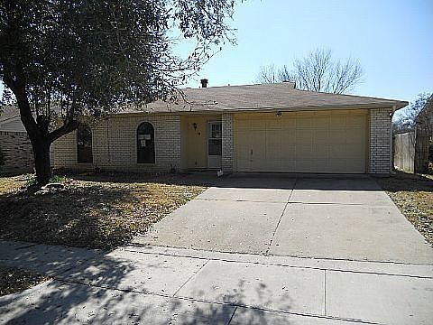 1st image of 701 Parkvale Ln