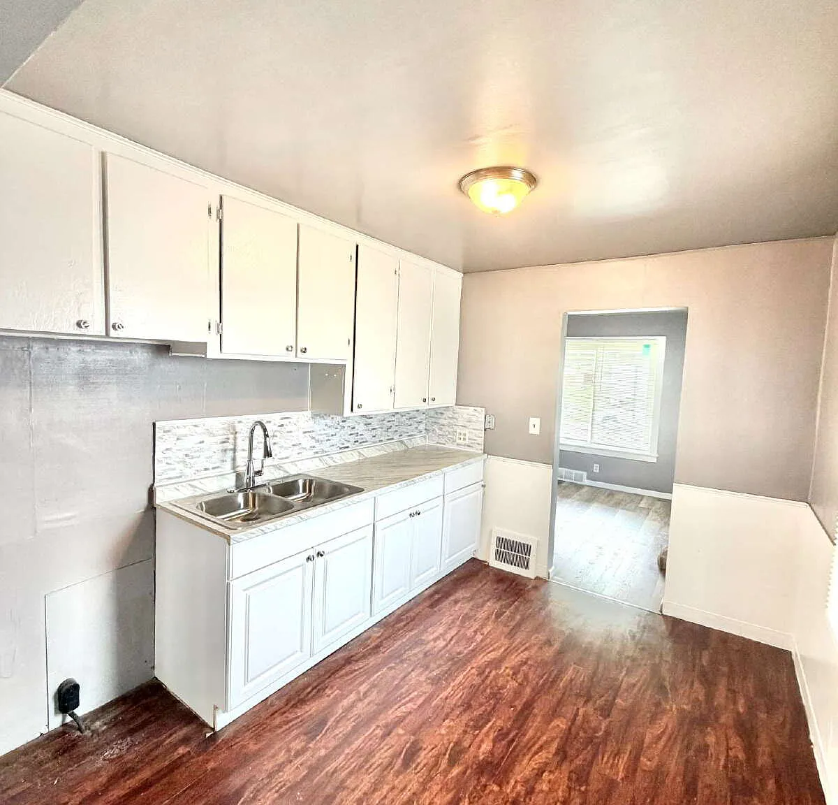 2 bed, 1.0 bath, 654 sqft, $1,100 — Photo 4