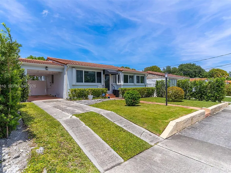 3151 NW Flagler Ter — Photo 40