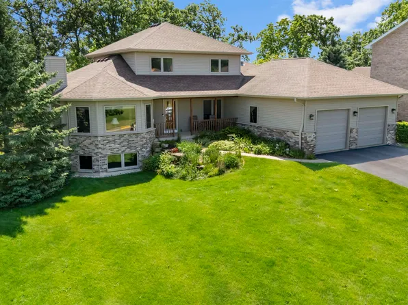 825 Nordic Vw, Mount Horeb, WI 53572