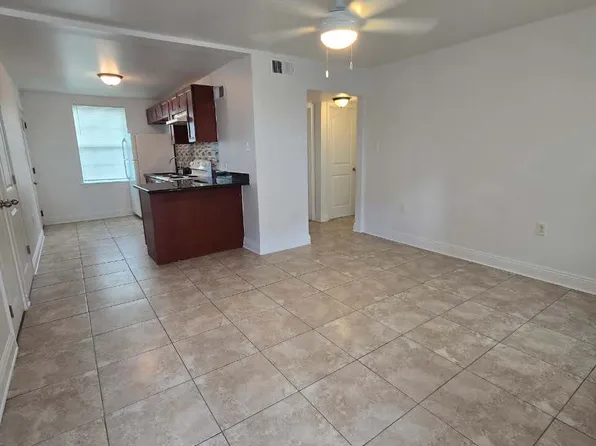 8332 Palm St #1B, New Orleans, LA 70118
