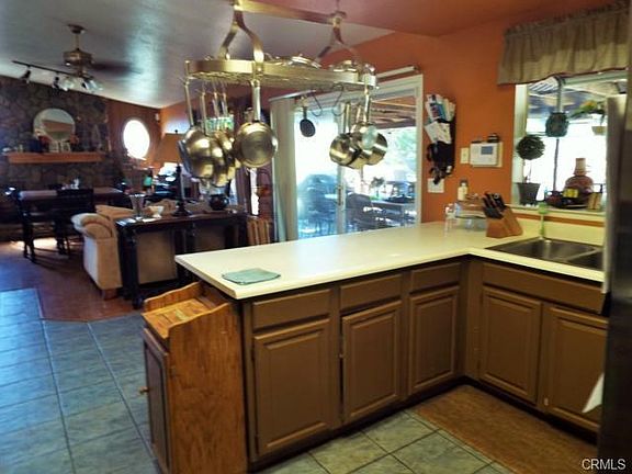 5th image of 18795 Ravenwood Dr