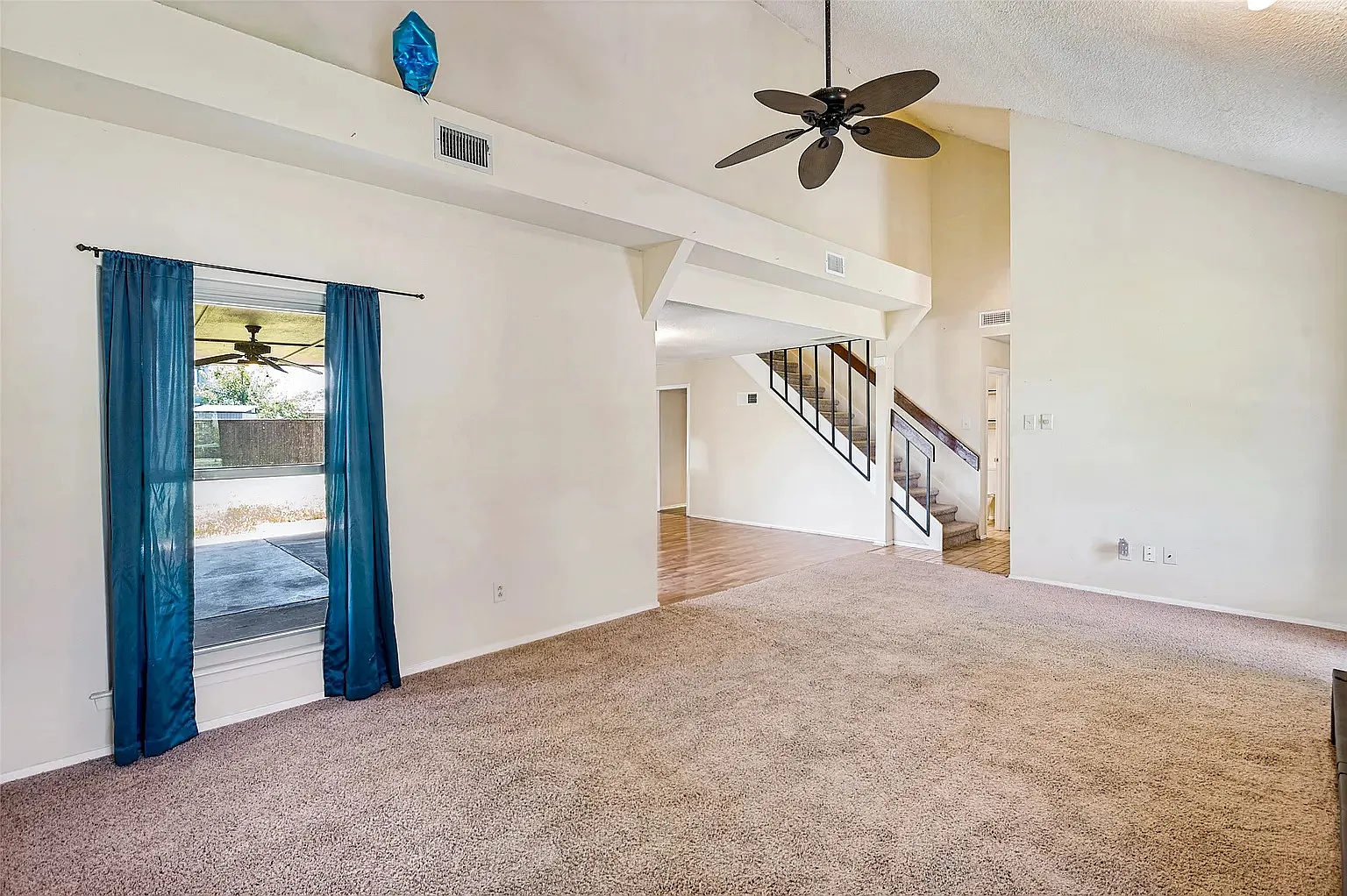 2610 Fallcreek Cir — Photo 4