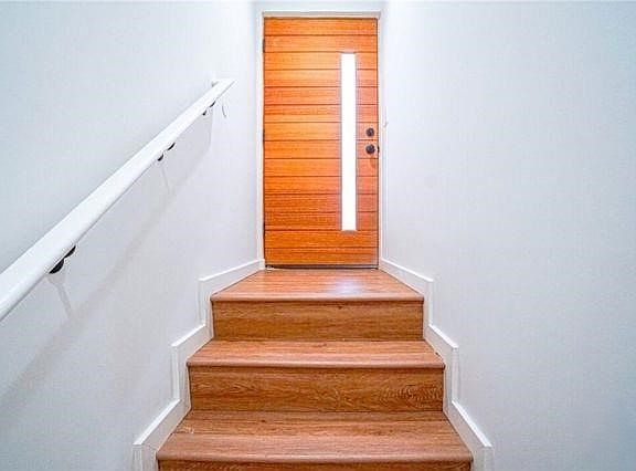 3rd image of 6469 Calhoun Ave