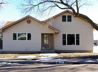 202 N Hickok St, Ulysses, KS 67880