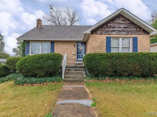 300 10th St, Crystal City, MO 63019