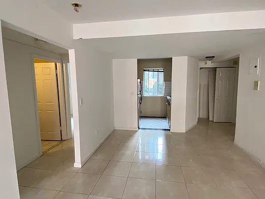 Rented by Bahar Management | media 14