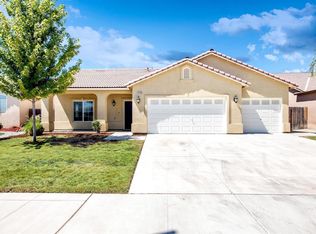 14166 W Stanislaus Ave, Kerman, CA 93630