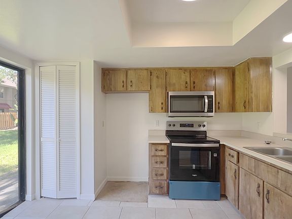 5th image of 12117 Pepperdine Pl