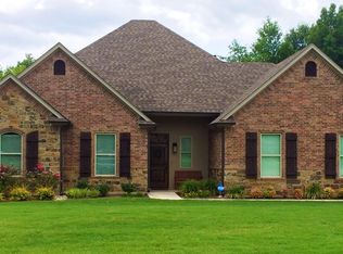 269 Morningstar Dr, Longview, TX 75605