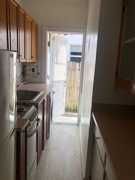 1 bed, 1.0 bath, 600 sqft, $1,500 — Photo 3