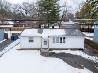 39 Blanding St, Springfield, MA 01151