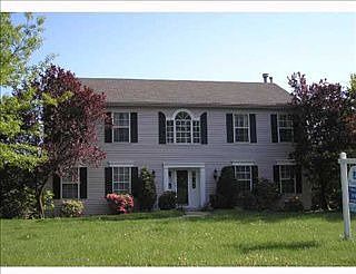 1st image of 203 Saint Leonards Ln