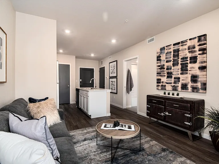 WestEdge Apartments — Photo 45