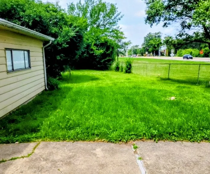 17510 Lincoln Ave — Photo 5