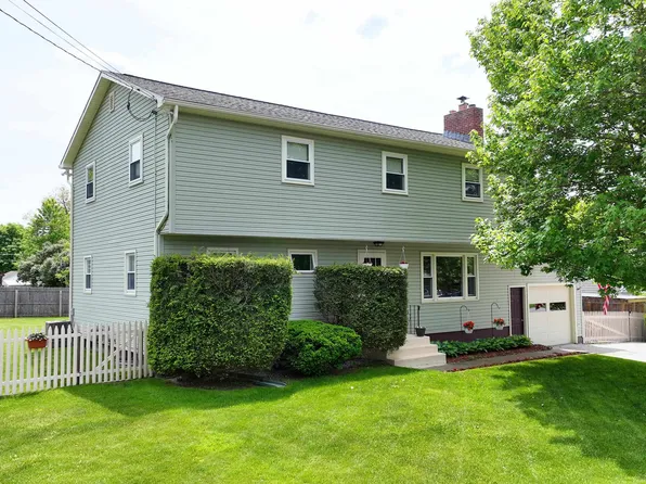 12 Lafayette Drive, Jericho, VT 05465
