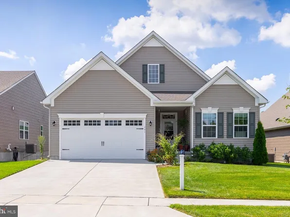 241 Amesbury Blvd, Woolwich Township, NJ 08085