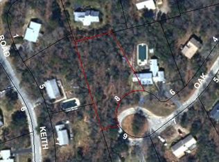 8 Oak Ridge Dr, Pocasset, MA 02559