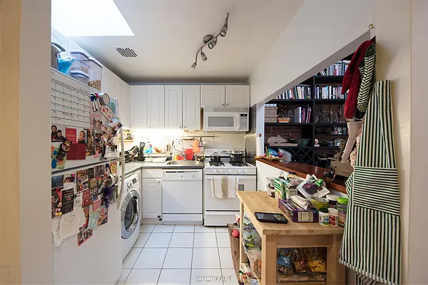 Rented by Town Residential | media 3