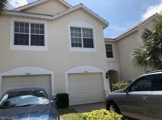 996 Hampton Cir #71, Naples, FL 34105