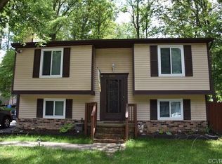 8911 Pepperidge Rd, North Chesterfield, VA 23236