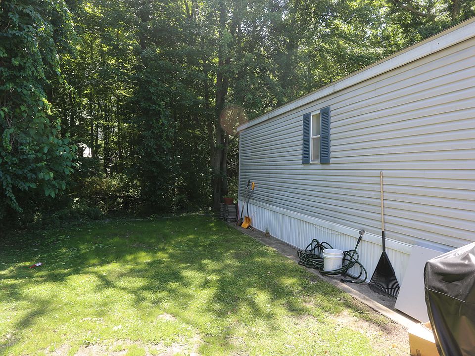 2nd image of 37 Hazlet Ave