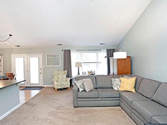 4th image of 3797 McGarry Dr