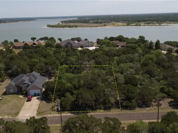 6110 Cliff Ln, Temple, TX 76502