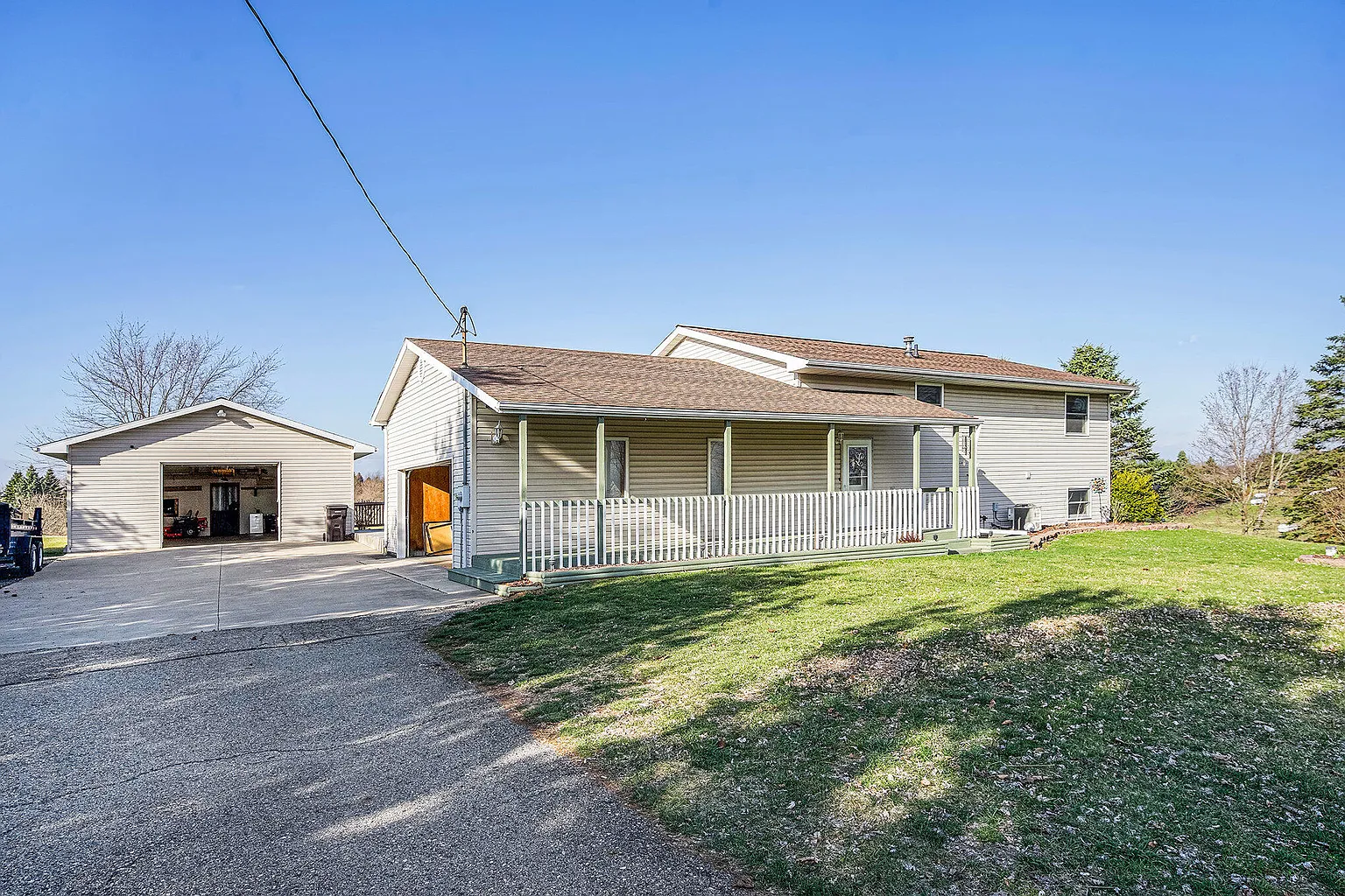 7988 Cain Rd photo 1