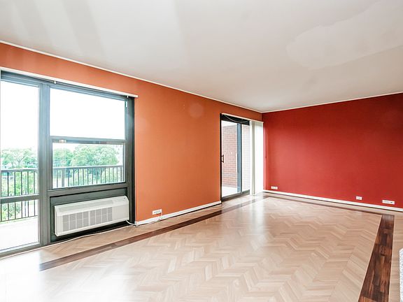 4th image of 3041 S Michigan Ave Unit 511