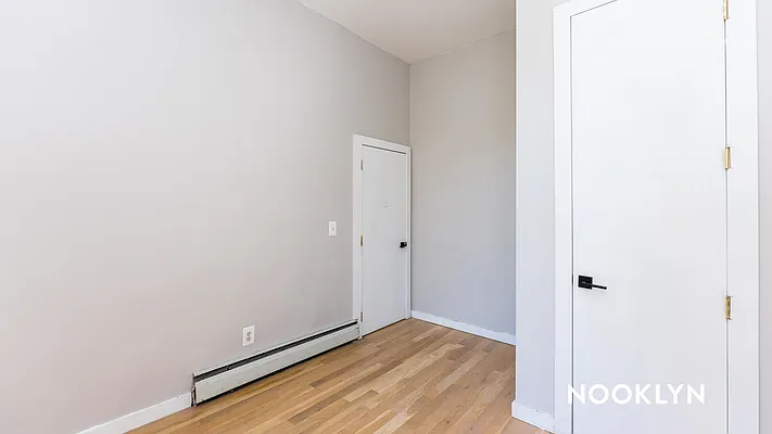 Rented by Nooklyn NYC LLC | media 44