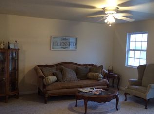 518 Gilbert Dr, Edwardsville, IL 62025