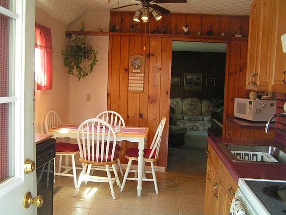 4th image of 100 Valleyview Dr #T-479