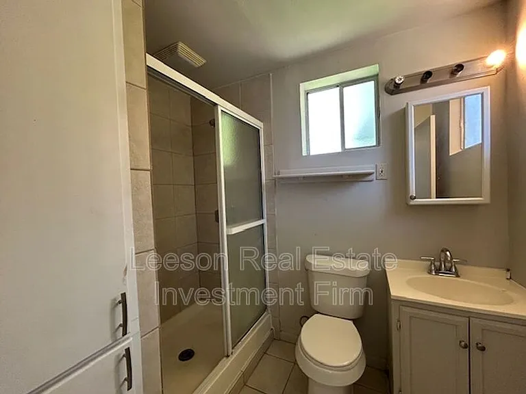 142 E Jordan St — Photo 13