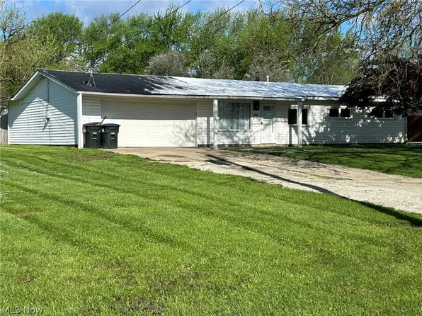 1882 Paul Dr, Brunswick, OH 44212